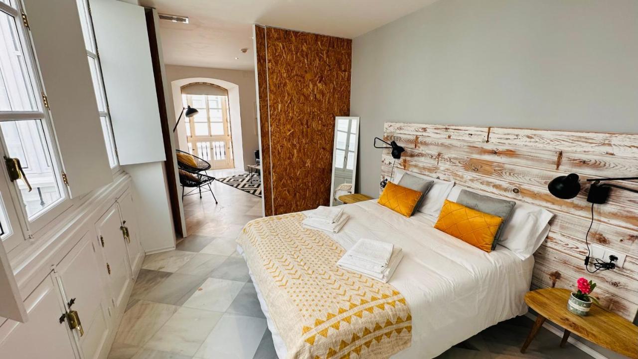 Apartamentos Gadir Centro Cádiz Eksteriør billede