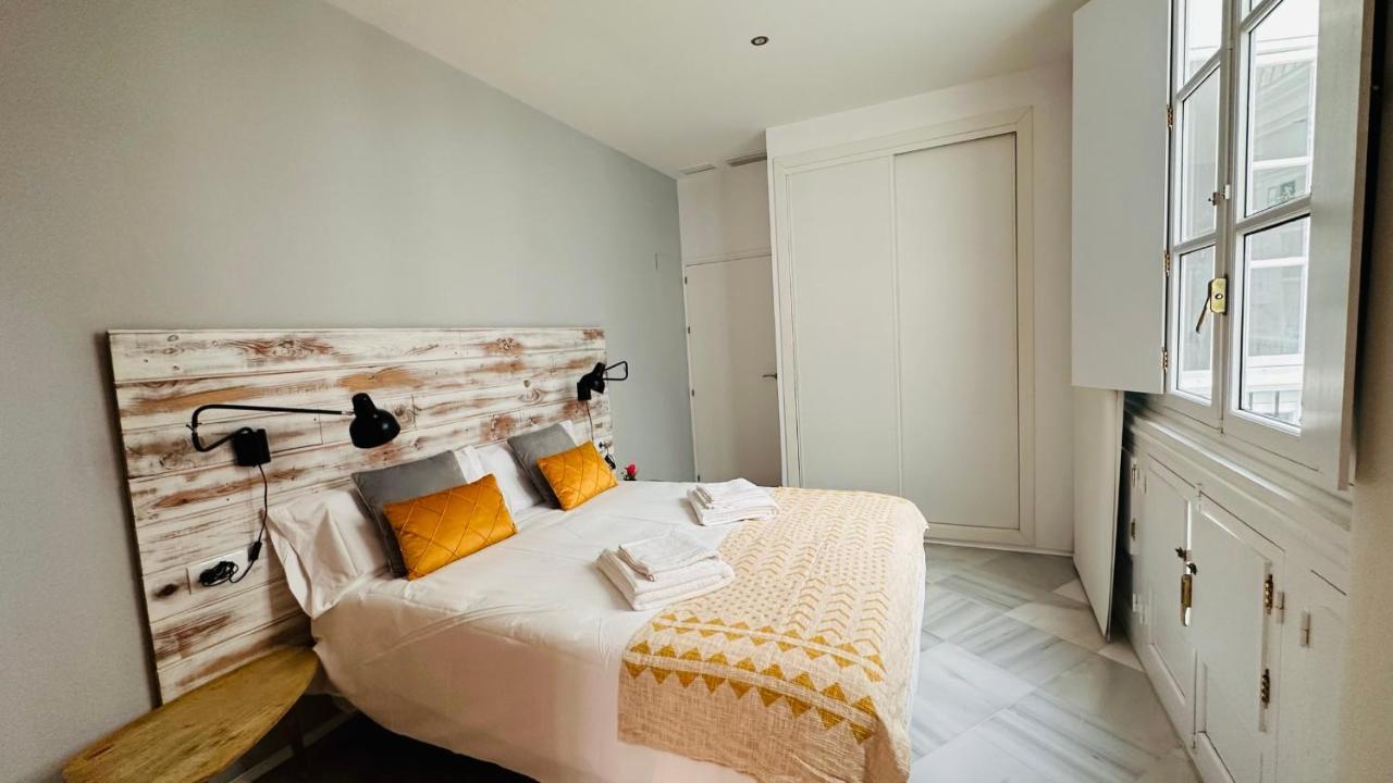 Apartamentos Gadir Centro Cádiz Eksteriør billede